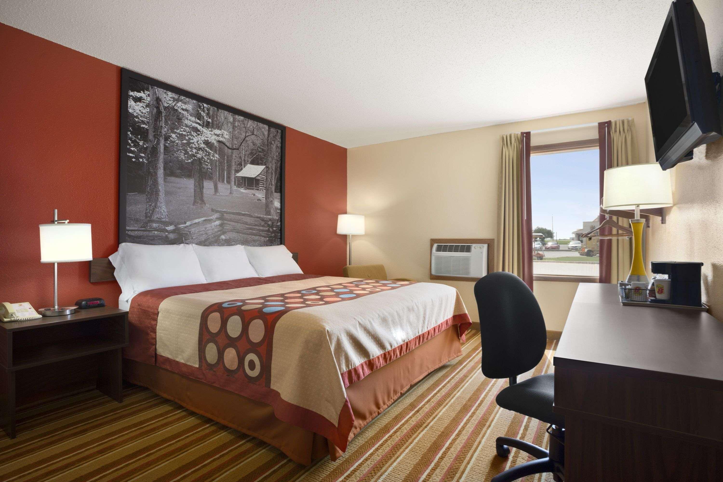 Super 8 By Wyndham Mattoon Hotel Buitenkant foto