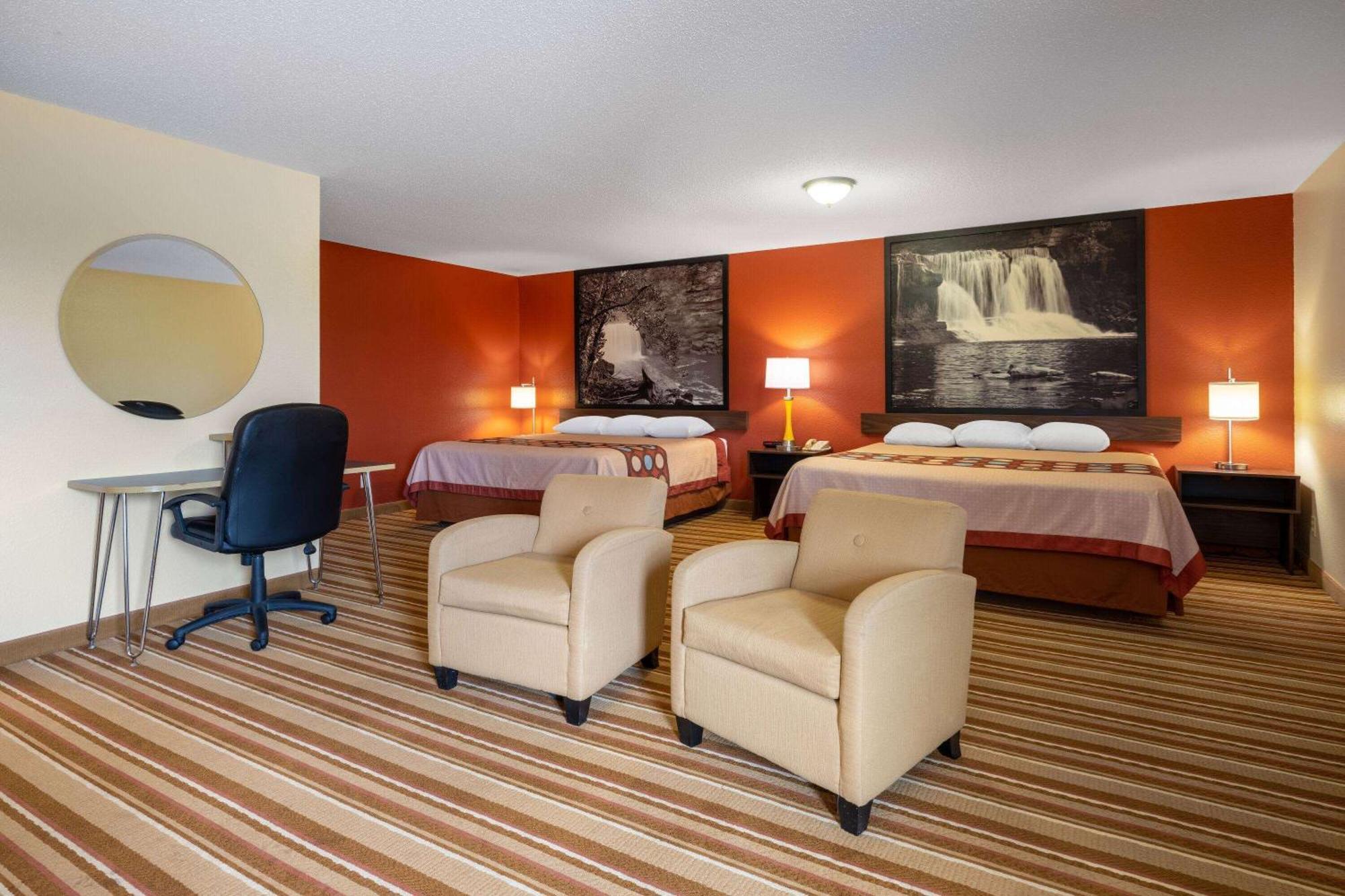Super 8 By Wyndham Mattoon Hotel Buitenkant foto