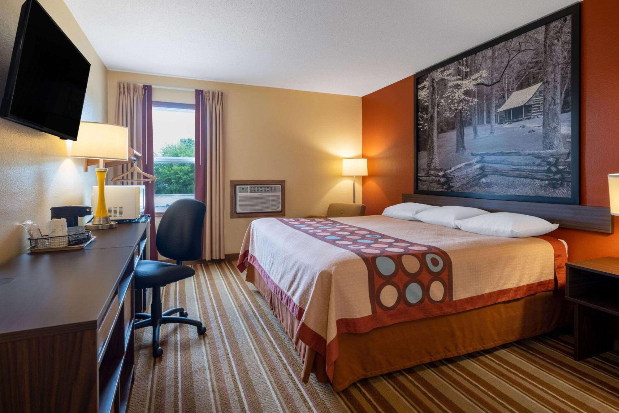 Super 8 By Wyndham Mattoon Hotel Buitenkant foto